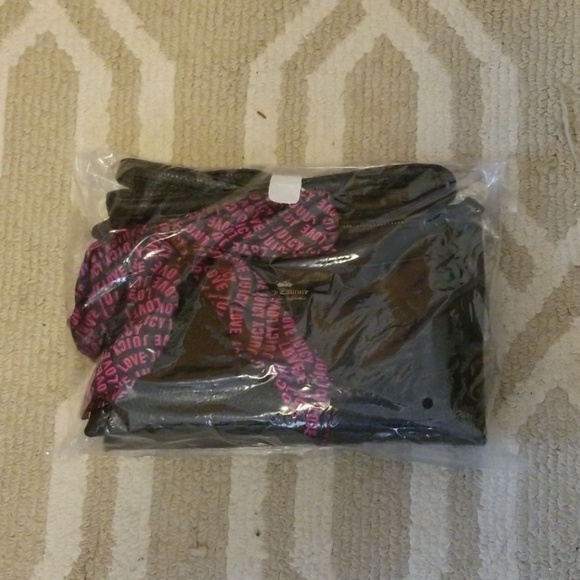 Juicy Couture Crossbody - Picture 4 of 4